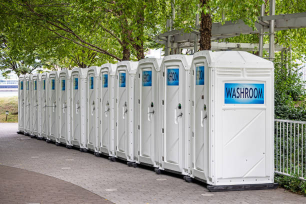 Porta potty delivery and setup in Gillett, WI